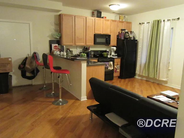 7605 N Bosworth Ave #2E — Photo 1