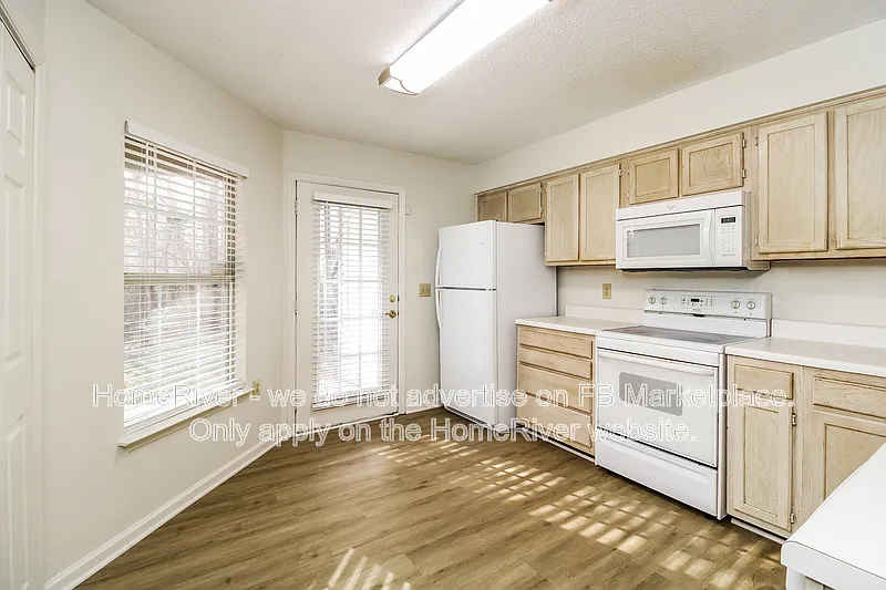 2 bed, 2.0 bath, 1018 sqft, $1,225 — Photo 4