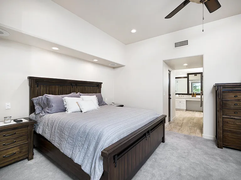 10071 E Graythorn Dr — Photo 11
