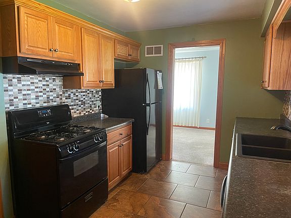 4th image of 1605 Prospect Ave
