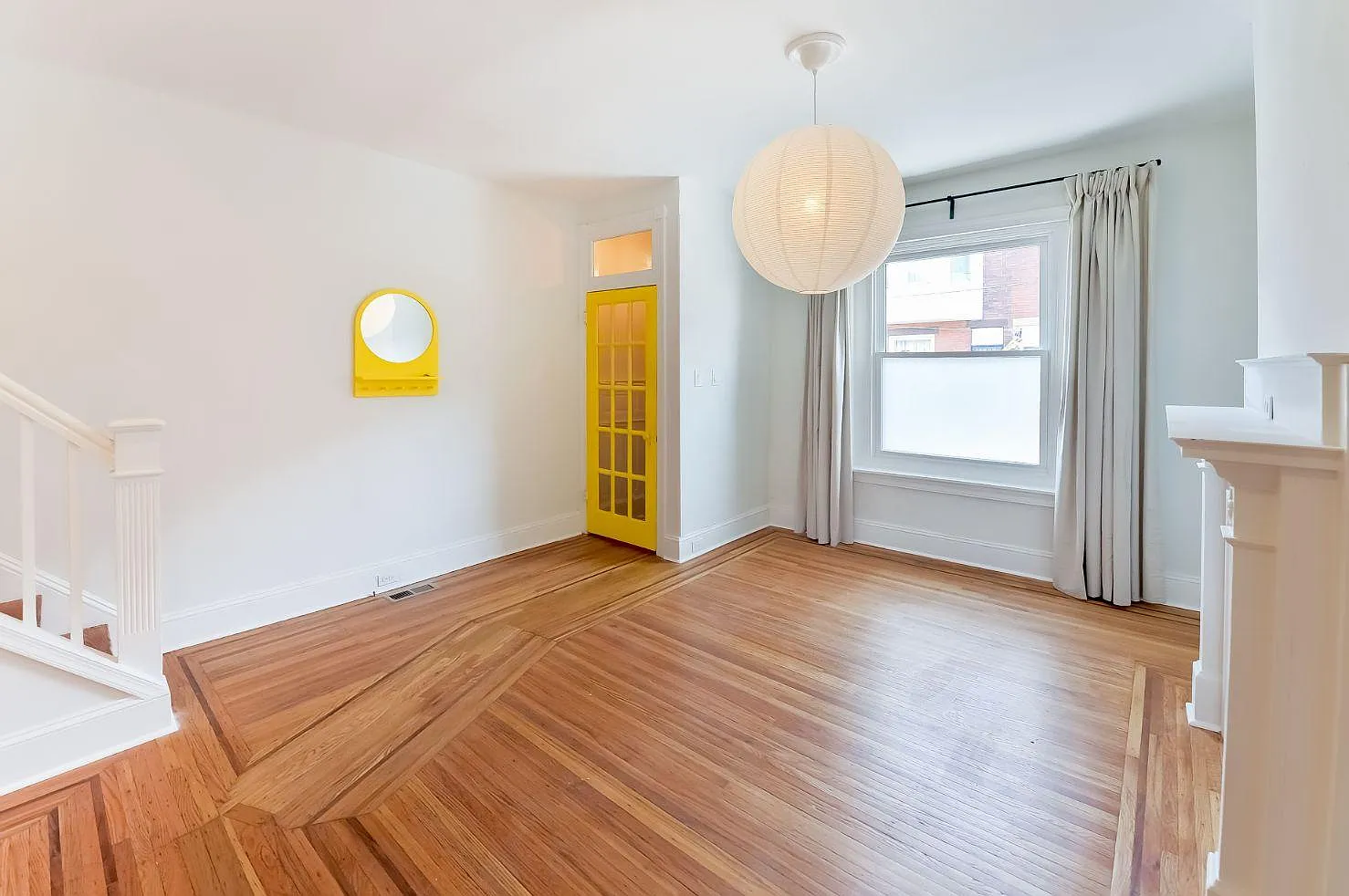 3 bed, 1100 sqft, $1,850 — Photo 2