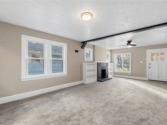 5th image of 579 Sanford Ave