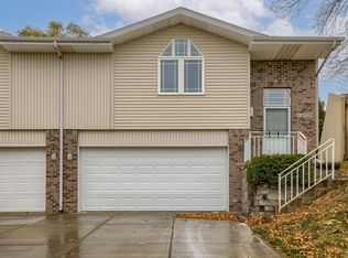 16025 Elm St, Omaha, NE 68130