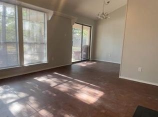 118 Peachtree Ct #A, Kennedale, TX 76060