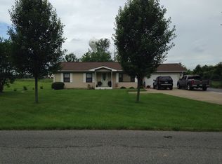 6055 Clinton Rd, Paducah, KY 42001