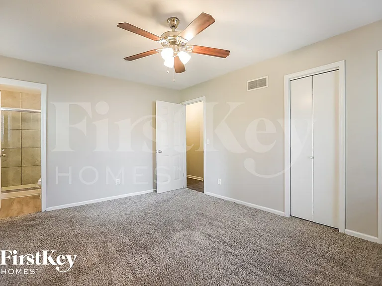 515 NE 98th Ter — Photo 8