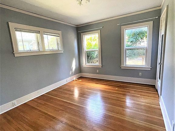 5th image of 6312 8th Ave NE #B