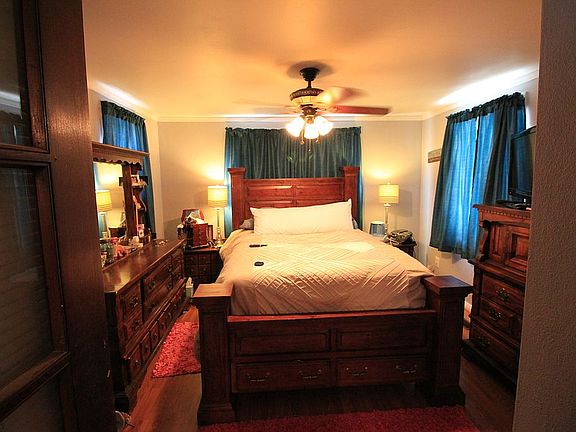 Master bedroom has 2 closets