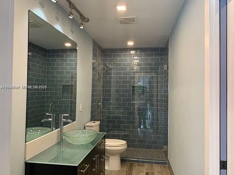 4718 Roosevelt St — Photo 20