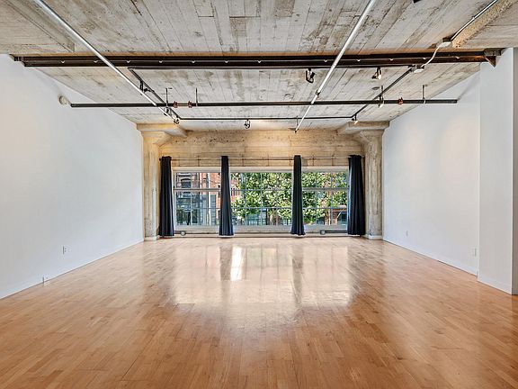 5th image of 650 2nd St Unit 202