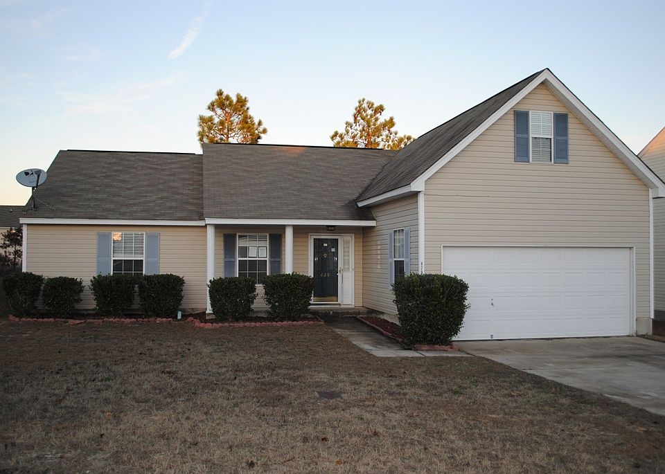 1st image of 629 Thornhill Dr