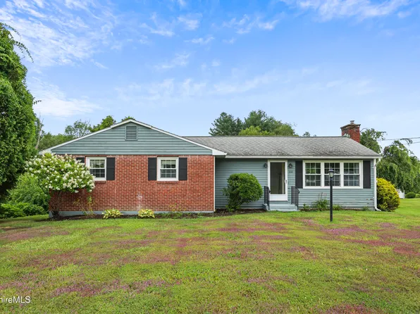 100 Church St, Lee, MA 01238