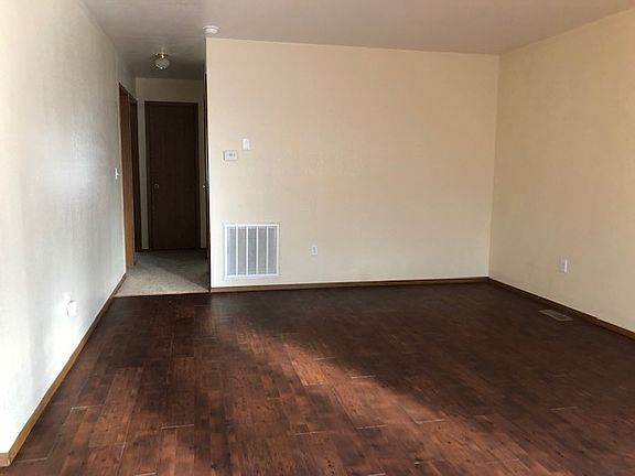 3rd image of 2804 N Howard St #3
