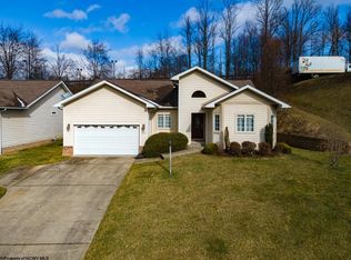 301 Villa View Dr, Morgantown, WV 26505