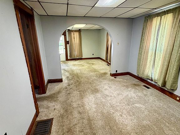 5th image of 23 W Stump St