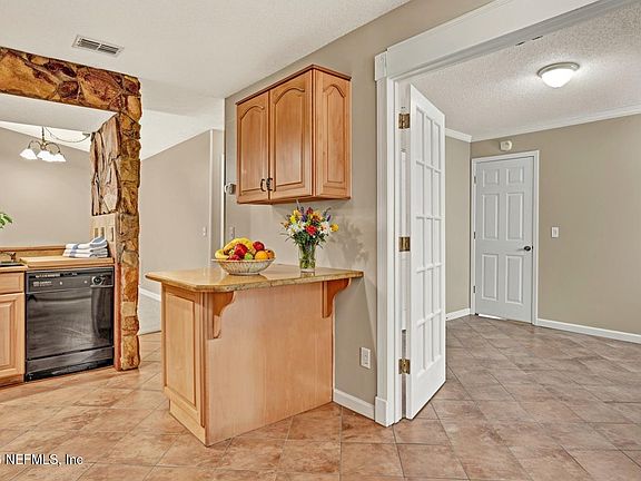 3rd image of 11764 WATTLE TREE Road N