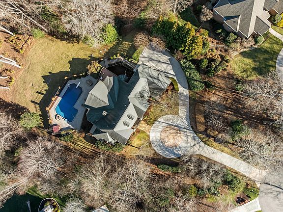 3rd image of 1524 Eglantyne Ct