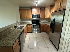 5205 Coronado Pkwy