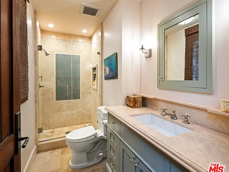 964 Palisades Beach Rd — Photo 41