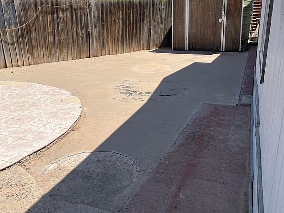 3rd image of 1104 Macadamia Cir