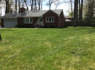 5121 Fairgreen Dr, Toledo, OH 43613
