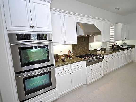 5th image of 16606 Camilia Ave