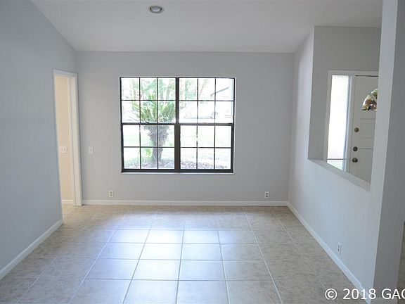4th image of 3902 NW 21st Ln