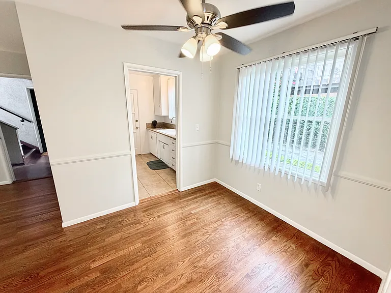 606 W Foothill Blvd — Photo 12