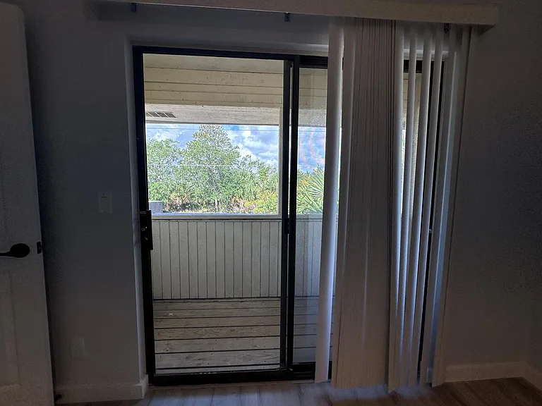 2531 Waters Edge Dr — Photo 42
