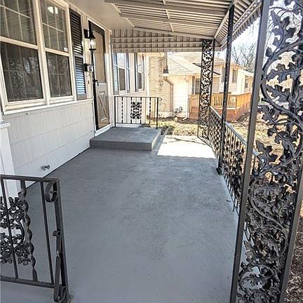 5th image of 11705 Belmont Ave