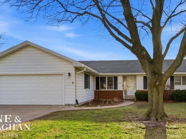 841 S 12th St, Saint Clair, MI 48079