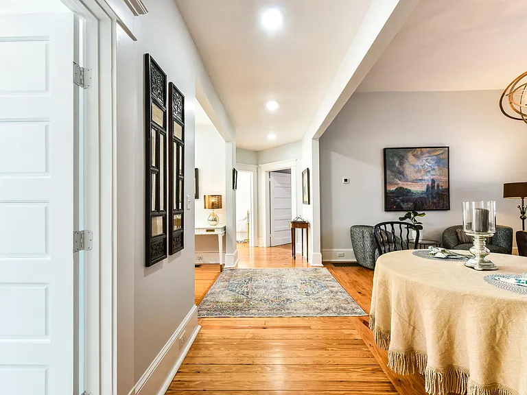 Entry way