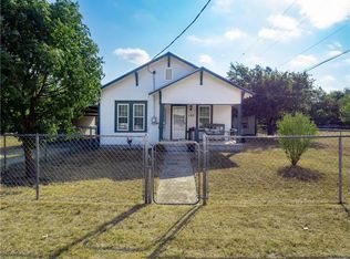 105 S West St, Bangs, TX 76823