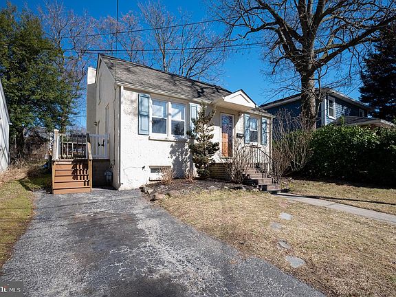 2nd image of 303 Odessa Ave