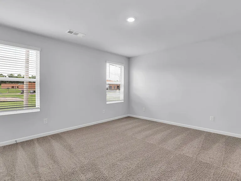 719 Ashbrook Dr — Photo 20