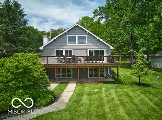 4871 S Poplar Dr, Columbus, IN 47201
