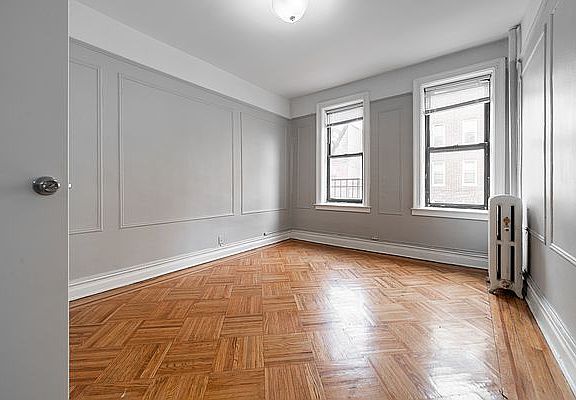 5th image of 880 47th St #C4