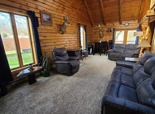 10457 Dogwood Ave, Howard City, MI 49329