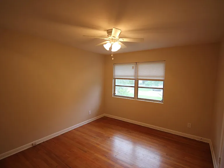 Bedroom #1