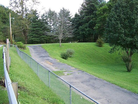 3rd image of 7509 Marrowbone Creek Road