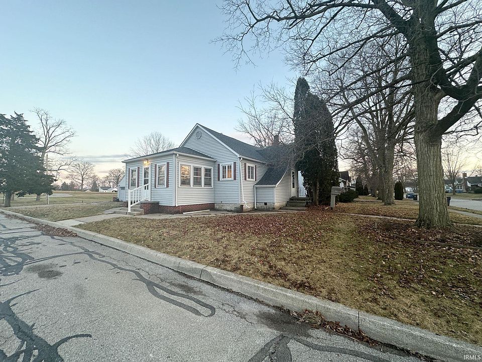 1st image of 324 N Washington St