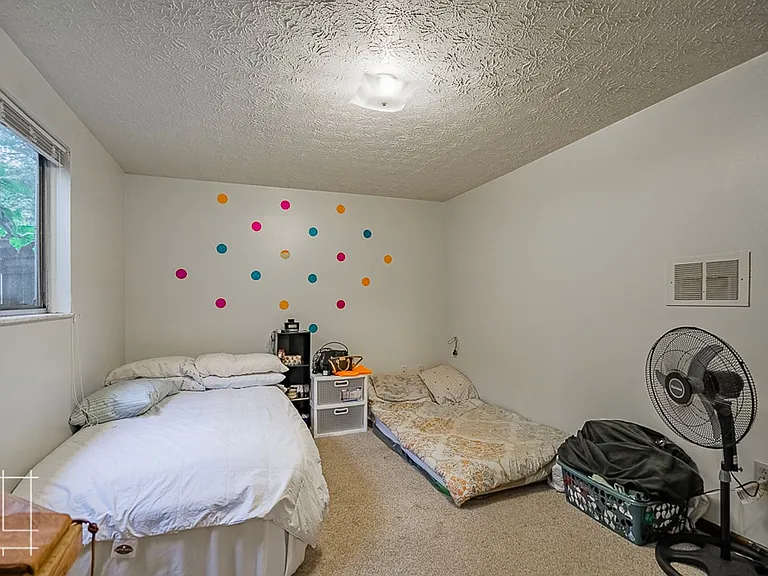 1120-1134 Apollo Pl. — Photo 9