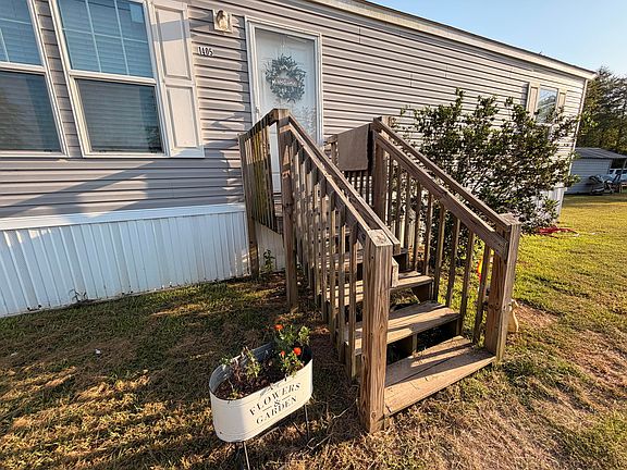 3rd image of 1405 Hidden Oaks Dr