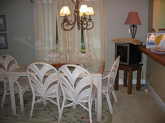 2nd image of 100 Colonnade Rd Unit 137