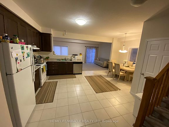 3rd image of 305 Tall Grass Cres