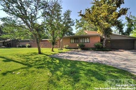1st image of 108 Schreiner Pl