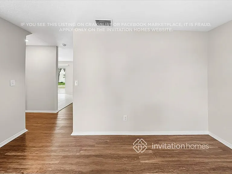 13939 Jacobson Dr — Photo 5