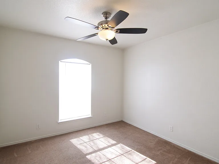 3401 Lorena Dr — Photo 20