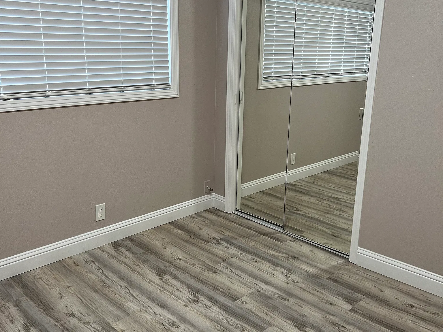 2 bed, 700 sqft, $2,750 — Photo 3