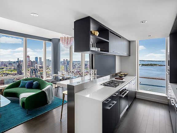 3rd image of 252 South St #34C
